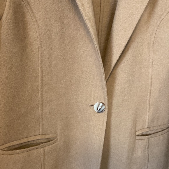 ๐ฅ๐๐ HOST PIC ๐๐๐ฅJoie Wool Trench Coat SZ Med Tan color 1 button closure - Picture 17 of 17